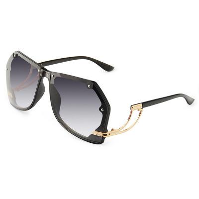 China Fashion Sunglasses Wholesale Square PC Oversized Frame Shade UV400 Sunglasses Unisex for sale