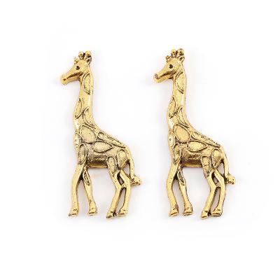 China Durable Wholesale Custom Zinc Alloy Metal Giraffe 3D Fridge Animal Fridge Magnet For Fridge for sale