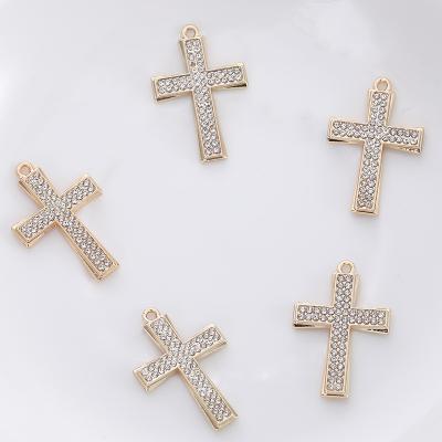 China Vintage Fashion Luxury Custom Gold Plated Simple Cross Charm Diamond CZ Cross Pendant For Necklace Making for sale