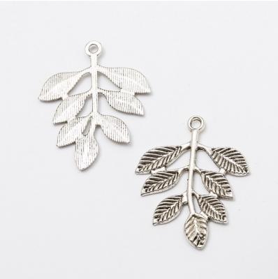 China DIY Pendants Jewelry Wholesale Zinc Alloy Pendant Antique Silver Leaf Charms For Jewelry Making for sale