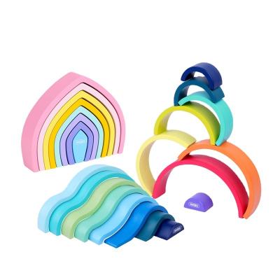 China Eco-Friendly Material Grow Educational Creativity Building Blocks Games Montessori Toys Rainbow Stacking Wooden Toy for sale