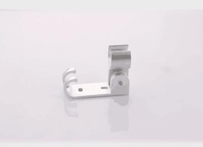 China Instalación fácil del tenedor de aluminio de la cabezal de ducha del soporte de la pared para el cuarto de baño en venta