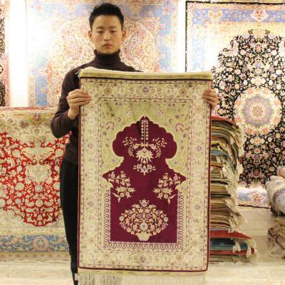 China YILONG Anti-Slip 2' x3 Handmade Design Blue Silk Persian Carpet Prayer Blanket for sale