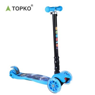 China Best Adjustable Handlebar Height TOPKO Factory Directly Selling Items Children Pedal To Kick Cool Wooden Child Scooter for sale