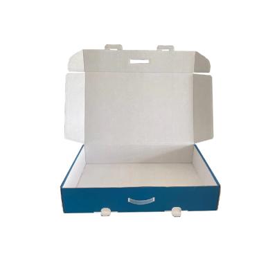 China Recyclable Suitcase Shapped Cardboard Packaging Box With Handle Plastic Suitcase Gift Box for sale