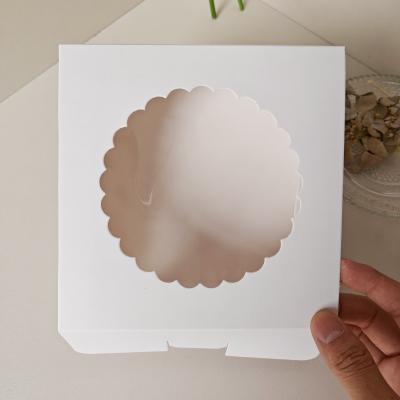 China Recyclable Custom Round Pastry Packaging Paper Window Box for sale