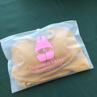 China Recyclable Suit Cover Garment Packaging For Clothes Customized Plastic Dress Swimsuit Design Frosted Zipper Bag Packaging Matte for sale