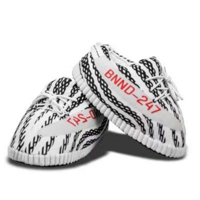 China Winter Fashionable Warm Unisex Comfortable Indoor Slipper Fashion Plush Yeezy Soft Slippers for sale