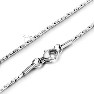 China CLASSIC personality necklaces for men and women fashion necklace with chain stainless steel simple round vertical chain for sale