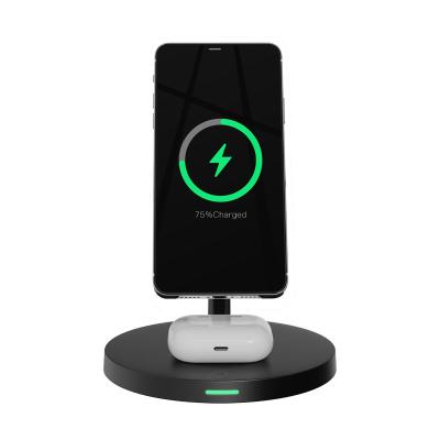 China New Waterproof Magnetic Wireless Charger For iPhone 13 Magsafe Fast Charging 3-in-1 Wireless Charger for sale