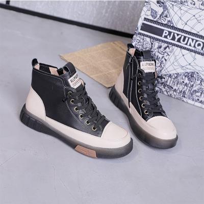 China Deodorization ankle boot cows leather trim women platform flat shorts boot ladies shoes fashion autumn winter boots for women 2021 for sale