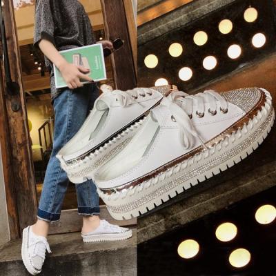 China CUSHIONING outdoor shoes 2021 newest women sandals ladies flat loafers sandals comfortable unique thick women women shoes for sale