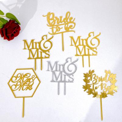 China Wholesale Mr and Mrs Cake Decorating Factory Bride to Be Amazing Cake Topper for Wedding Party or Birthday Engagement Cake Topper for sale