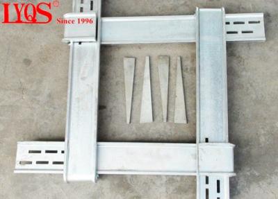 China Las abrazaderas de acero los 8.2ft ajustables -9.8ft de la forma de la columna con plata galvanizaron la superficie en venta