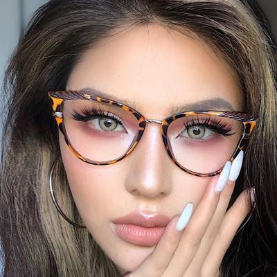 China 2022 Exquisite Gradient Color Computer Frame Reading Eye Glasses Light Anti-blue Optical Glasses TR90 Full Cat Eye Glasses For Women for sale