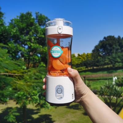 China Agriculture factory design portable travel juicer blender with usb rechargeable battery for sale