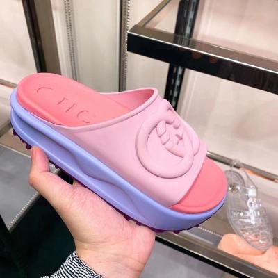 China 2022 Ladies Latest Zapatillas GHGH Flip Flops Luxury Indoor Slippers Cushioning Slides Sandals Women Famous Brands Design Inspired Slides for sale