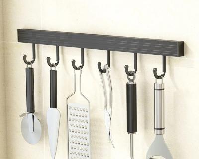 China Multifunctional hook free punching space aluminum black kitchen and bathroom supplies row hooks and coat hooks behind the door en venta