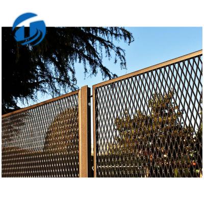 China Hot Selling Low Price Easily Assembled Farm Increased Wire Mesh Fence for sale