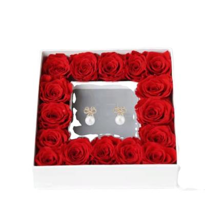 China Real Rose Flower Jewel Case Gift Fresh Natural Preserved with 16 Rose Heads for Lady for sale