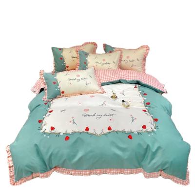 China Green Fresh Microfiber Bedding Set Folded Wholesale Bed Set Modern for sale