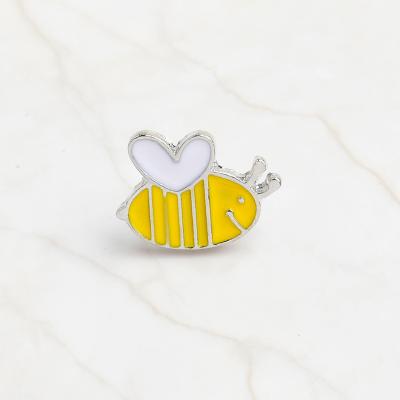 China Gifts QIHE Good Quality Modern Design Alloy Promotional Unique Enamel Honey Bee Shape Costume Brooch for sale