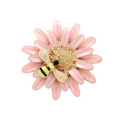 China Fashion Europe Gray Flower and Bee Pink Blue Metal Badges Pin for Women Collar Accessories for sale