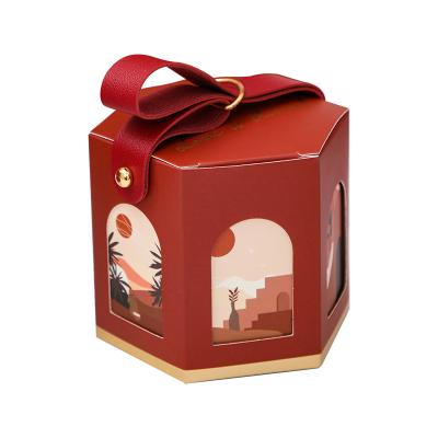 China Recycled Materials Custom Logo new portable candy box wedding gift companion gift box wedding creative engagement candy packaging box for sale