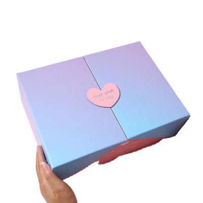 China Recyclable Creative double door gift box Love gradient Porn Festival gift box wedding companion hand gift box wholesale for sale