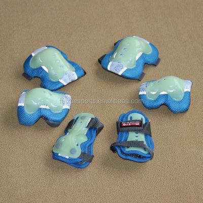 China TPU Gear Protector Luminous Skateboard Knee Elbow Pads Built-in Sports For Kids for sale