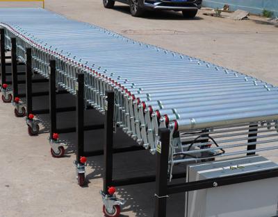 China Heat resistant roller conveyors with scales are used to transport the pallets and clean fruit for sale