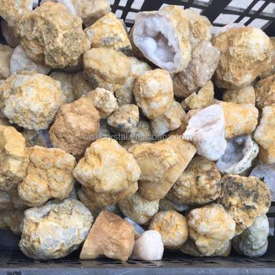 China Wholesale Natural Agete Geode Europe Crystal Therapy Rough Quartz Geode for sale