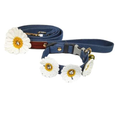 China Wholesale Velvet Padded Dog Collar and Leash Set for Dogs for sale