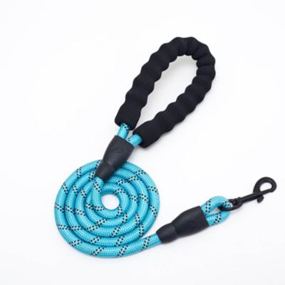 China Mountaineering Reflective Durable Braided Handle Nylon Reflective Soft Pet Round Rope Dog Pet Traction Rope Outdoor Sports for sale