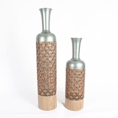 China New design tabletop traditional home decoration decoration metal vase for sale