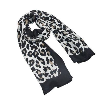 China 2022 Wholesales China Suppliers Wholesale Pure Cotton Leopard Scarf Household for sale