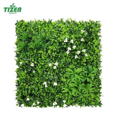 Chine Vertical Fake Grass Plants Minimalist UV Outdoor Jungle Hedge Wall Hanging Plant Artificial Green Grass Wall For Home Decoration à vendre