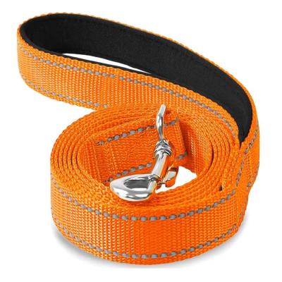 China Customized High Quality Hot Sales Extra Heavy Duty Reflective Dog Leash With Soft Padded Handle for sale