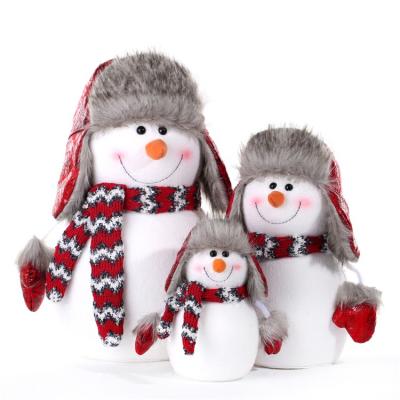 China Christmas Tree Desk Accessories Christmas Gifts Dolls Snowman Doll Ornaments Cloth + Foam Xmas Decorations for sale