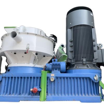 China Make Biomass Fuel Pellets CE XGJ560 Sawdust Pellet Mill Machine Sawdust Wood Pellet Making Machine, 1.2-1.5t/h Biomass Fuel Pellet Machinery for sale