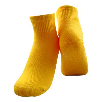 China Disposable Calcetines Jumping Disposable Colorful Anti Skid Socks Anti Slip Sports Socks Short Quarter Cheap Kids Non Jumping Socks for sale