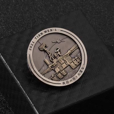 China 3D Metal Spaceships Spacecraft Model Brooch Logo Symbol Lapel Pin Rockets de Pin Metal Manufacturer Customize Security Souvenirs for sale