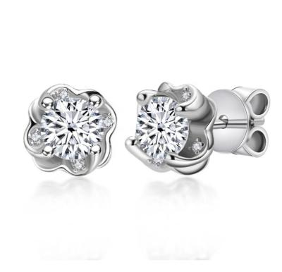 China 2021 CLASSIC Women's Earrings Flower Shape 925 Sterling Silver Stud Earrings Moissanite Stud Earrings for sale