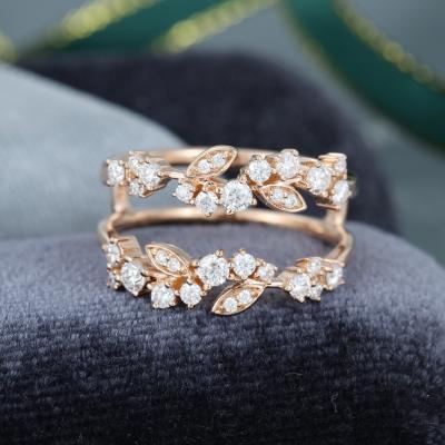 China Vintage Moissanite Vintage 10k Rose Gold Jewelry 0.62ct Women Wedding Floral Moissanite Stacking Ring for sale