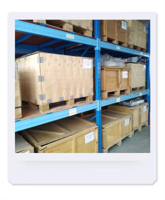 China Welded Warehouse Rack Box Beam Step Beams By Powder Coating 200-3000kg / Level for sale