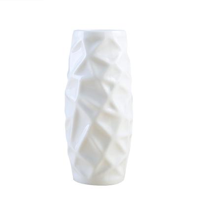 China Cheap custom European style pastoral hot sale white ceramic vase for home decor for sale