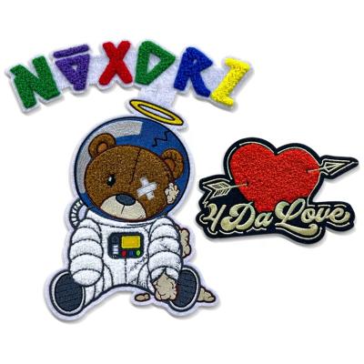 China Sustainable Custom Bear Fabric Patch Bulk Money Bag Embroidery Broken Heart Chenille Iron On Patches Hat for sale