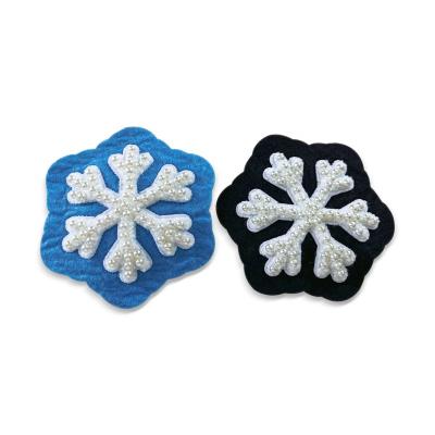 China Sustainable Wholesale Cute Stick On Embroidery Patches Iron On Chenille Adhesive Pearl Heart Patch for sale