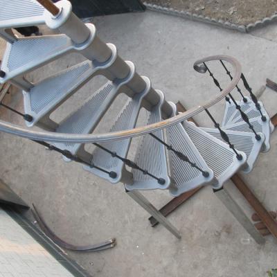 China Easily Assembled Industry Cast Iron Spiral Staircase for sale