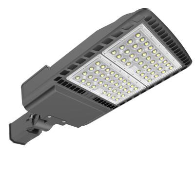 China HIGHWAY 300W LED Parking Lot Lights Dusk To Dawn Commercial LED Area Lighting Mounted 300 Watt Led Shoe Box Street Light Lamp for sale